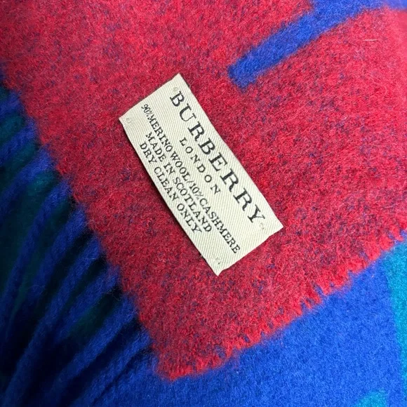 Burberry Reversible Scarf - Picture 3 of 3
